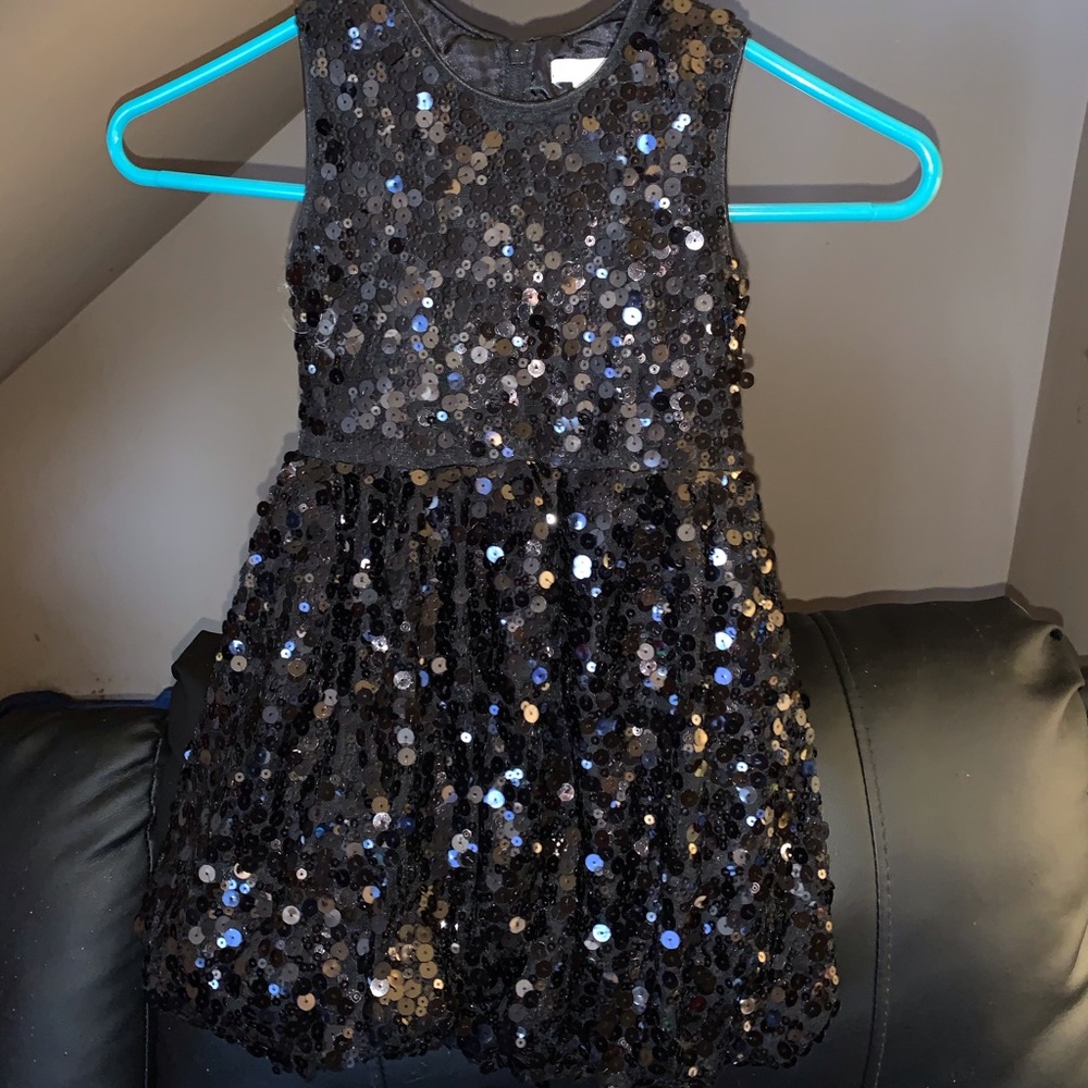 Girls dress